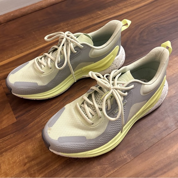 NEW Lululemon Blissfeel Trail Running Shoe - Picture 2 of 4